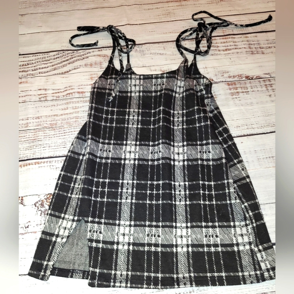Plaid tie tank